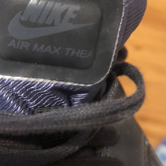 Nike Women's Air Max Thea SE Running Shoe 6.5 Black - Picture 8 of 9